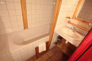 Hotel Le Moulin De La Pipe - Logis Restaurant 3*