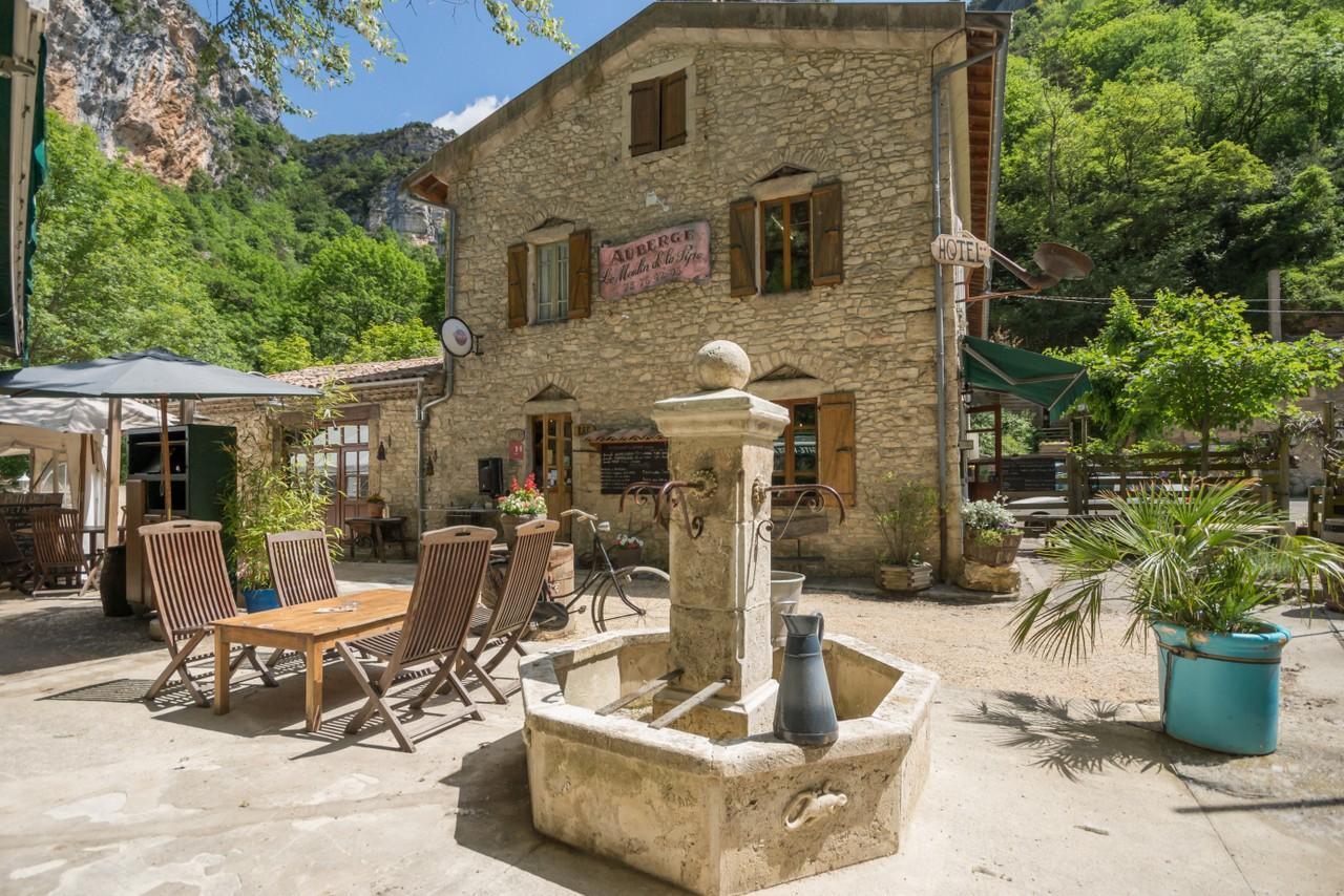 Le Moulin De La Pipe Hotel